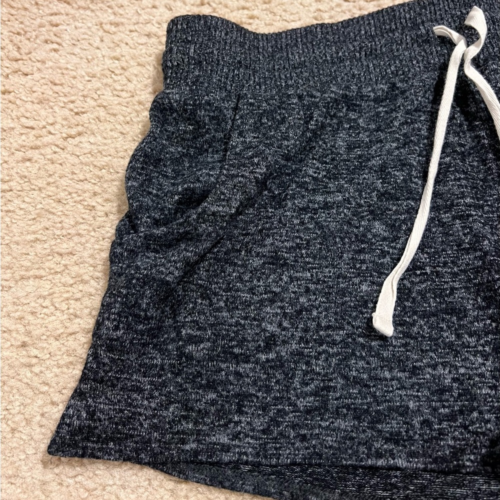 Express Shorts ✨ - Picture 5 of 5
